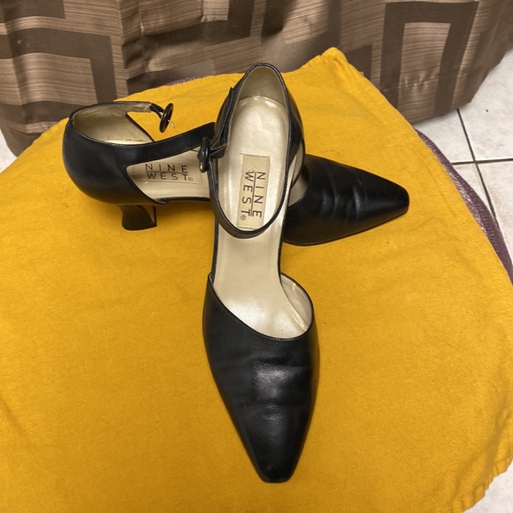 Retro Nine West heels - Picture 3 of 4